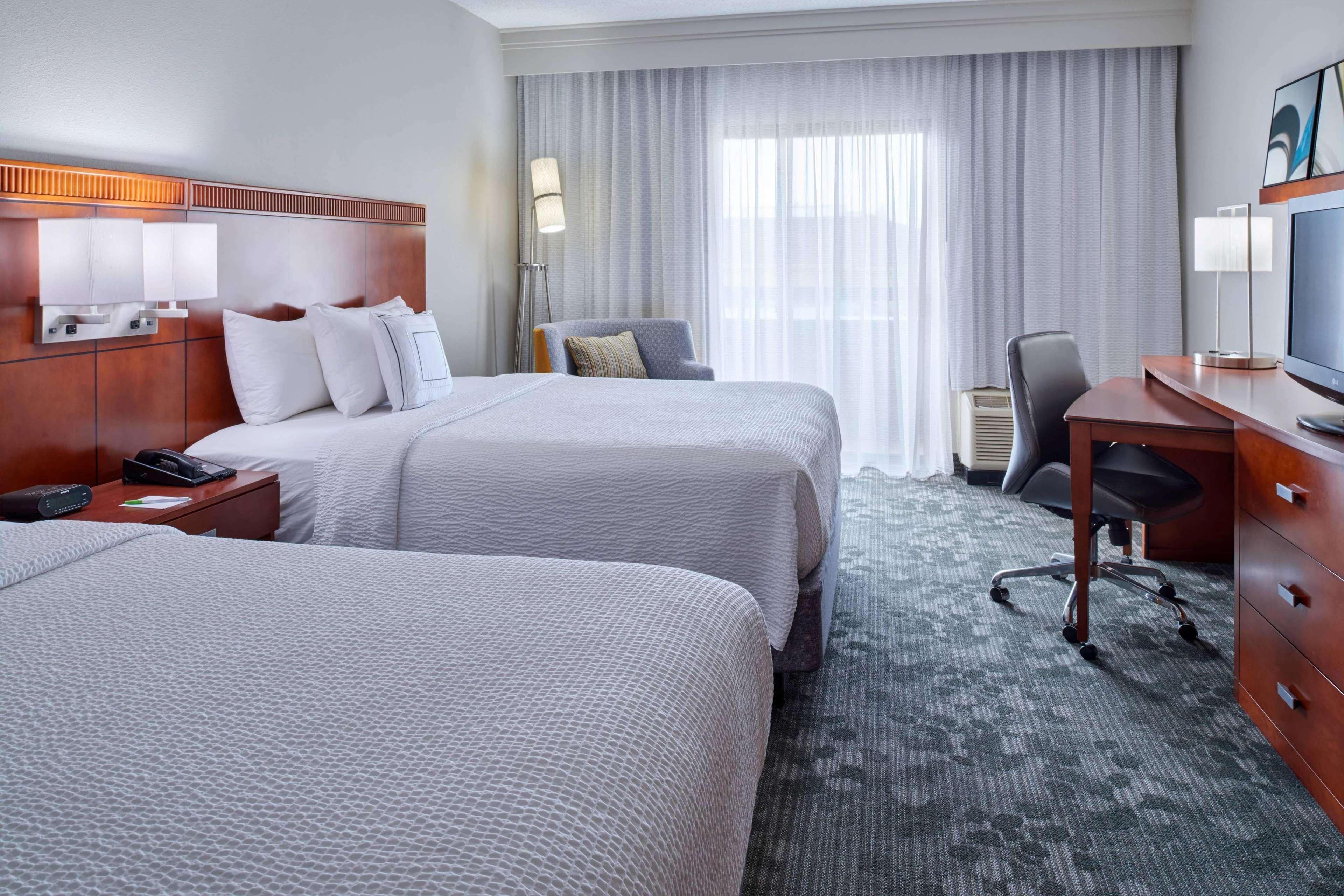 Sonesta Select Indianapolis Carmel Hotel Bagian luar foto